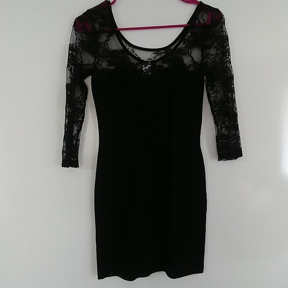 Black mini dress with lace sleeves and neck - Picture 3 of 3